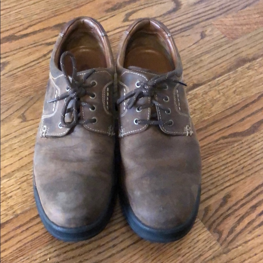 Johnston & Murphy size  10.5M men’s shoe